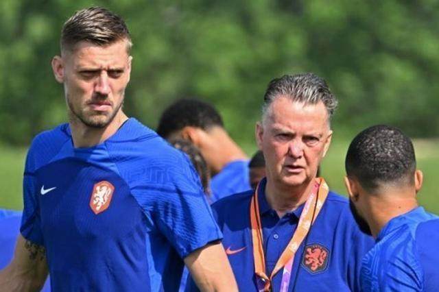 1669416216483061031.jpg 1111.jpg