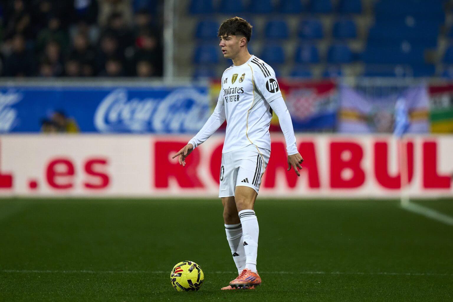 斗球体育官网-TA：阿森纳关注19岁的巴尔德佩尼亚斯与17岁的贝利尼奥