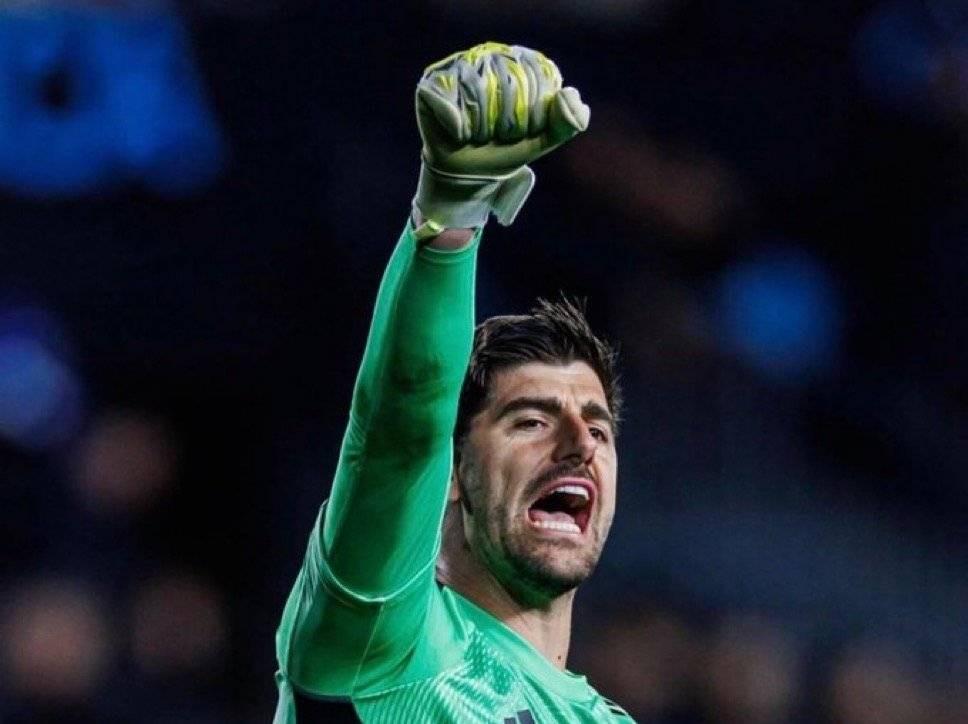 斗球体育APP下载-助攻型门将?库尔图瓦成为首位单赛季欧冠送上2+助攻的门将