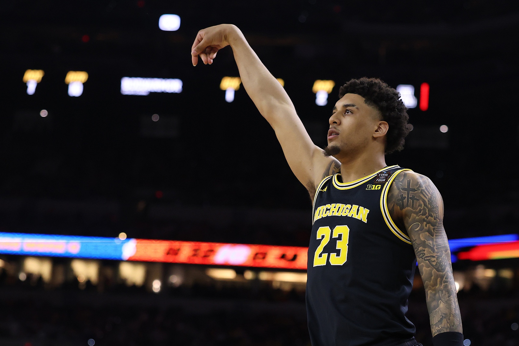 斗球体育APP下载-带伤作战助队夺冠!热门秀伦德博格13中4&罚球5中5 拿到13分